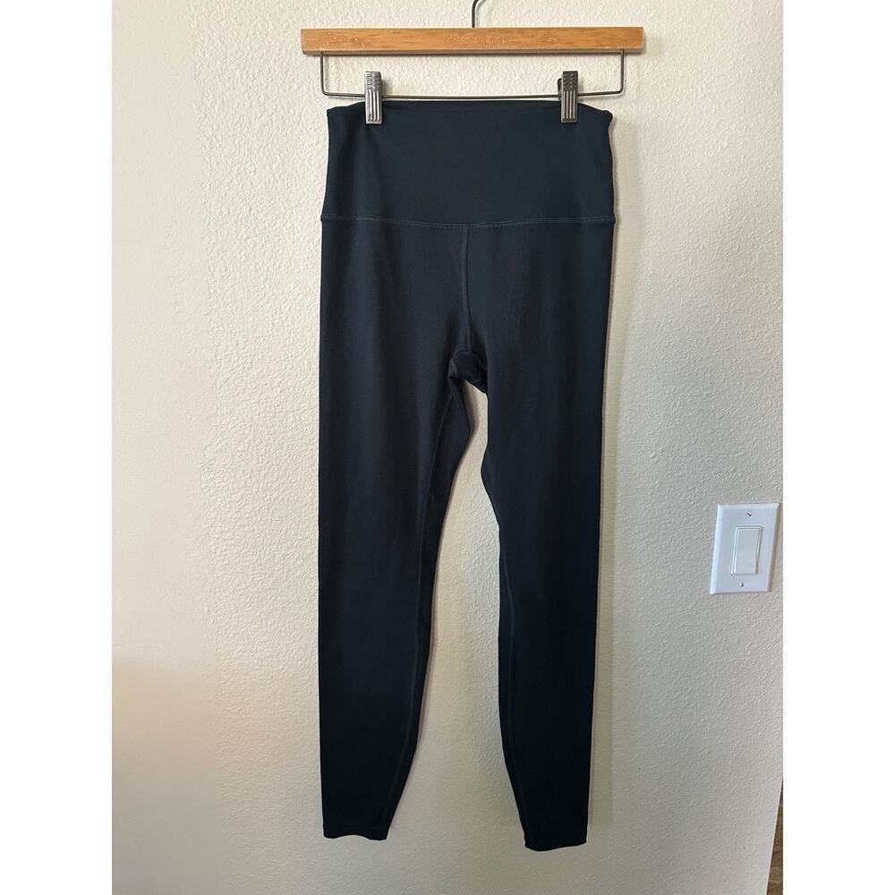 Gilly Hicks black long Performance Legging size M/ NWOT 1069